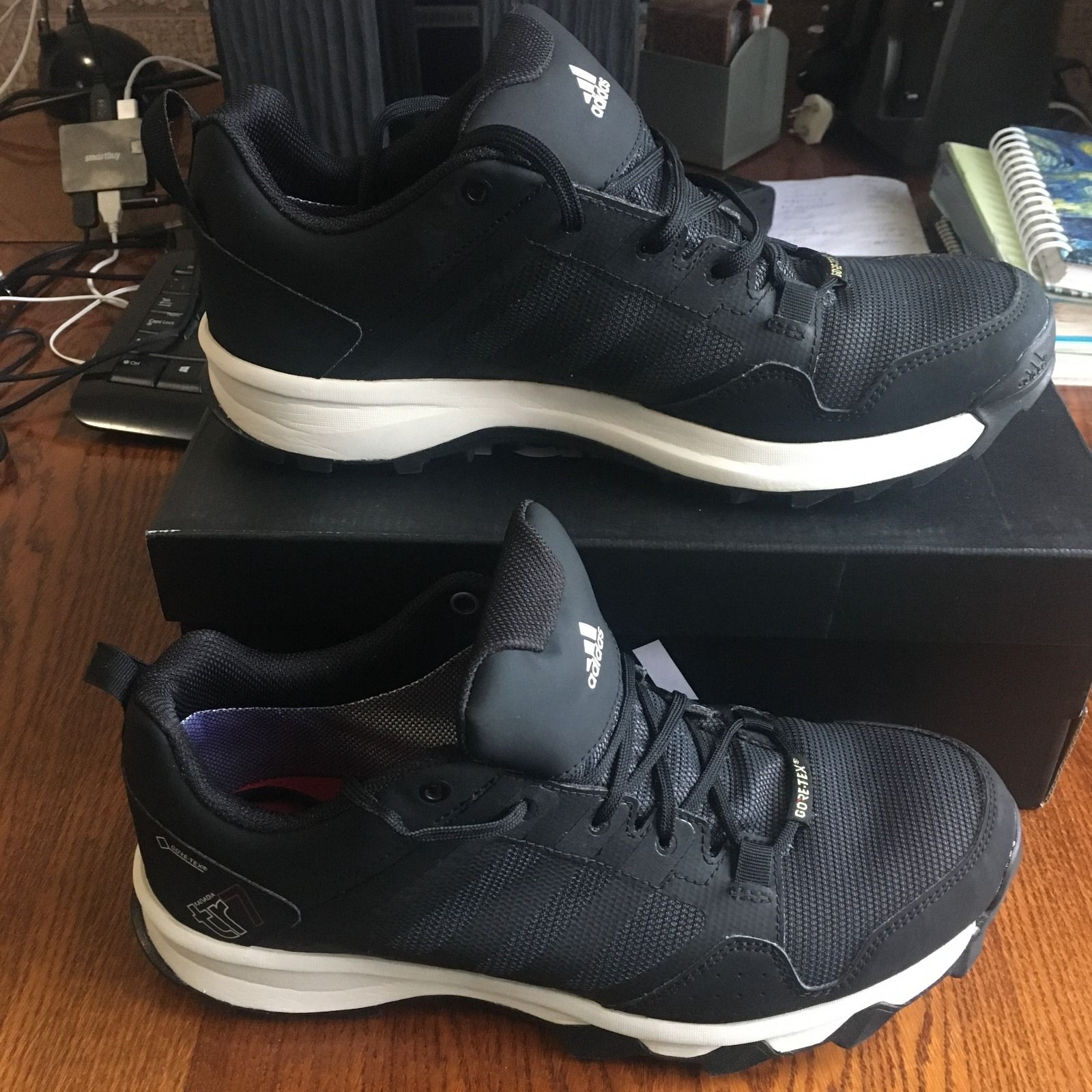Треккинговые кроссовки Кроссовки Adidas KANADIA Gore-Tex 40,5