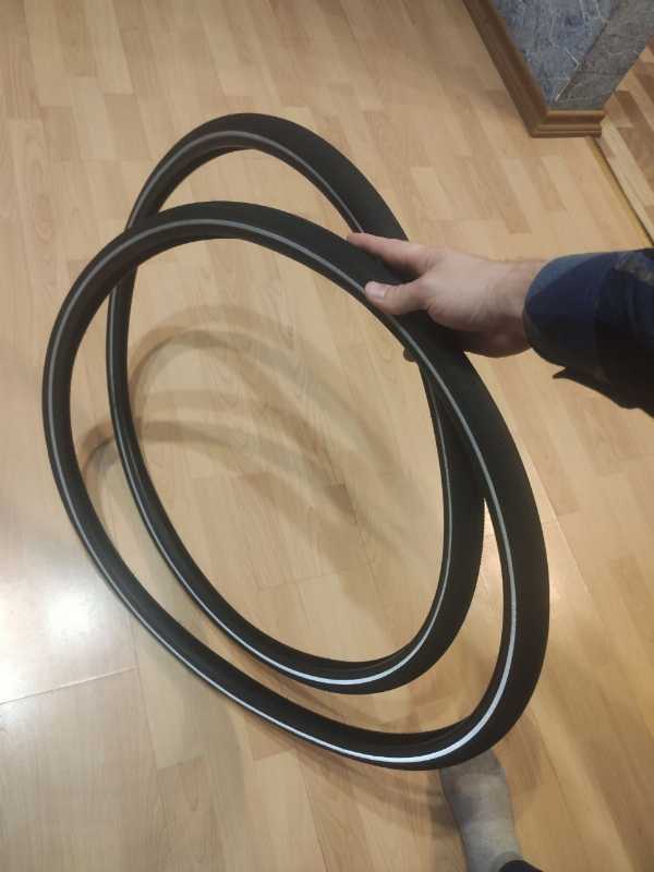 Покрышки SPECIALIZED RoadSport Reflect 700x32мм