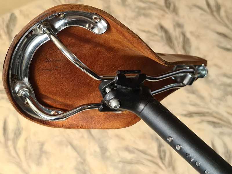 Седло Brooks Professional