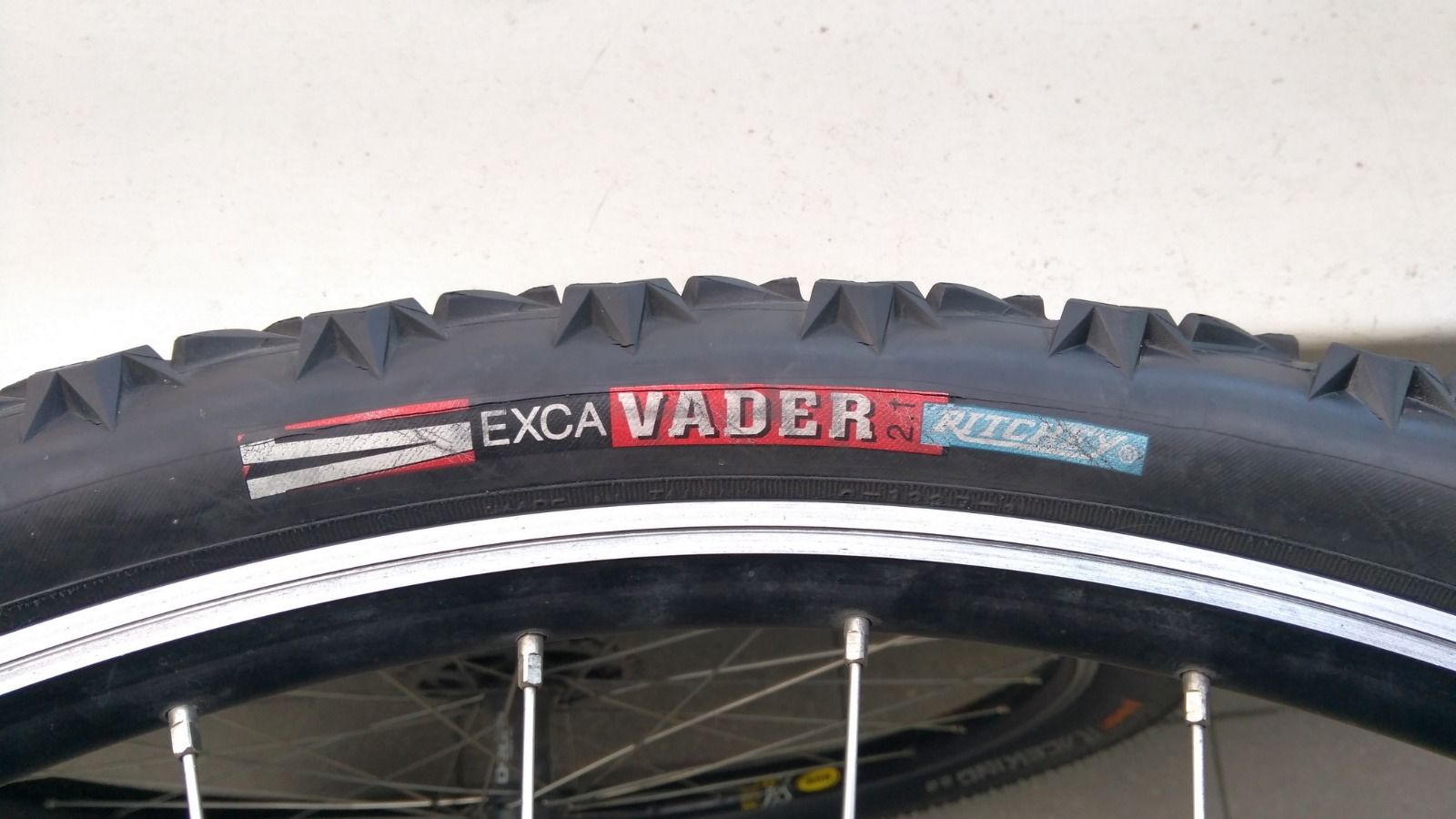 Велопокрышка Ritchey Excavader 26х2.1 (47-559) б/у 1 шт