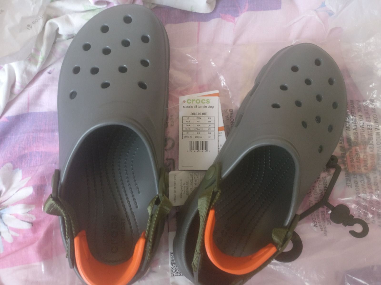 Новые оригинальные сандалии Crocs Classic All Terrain Clog, серые, 45-46 размер