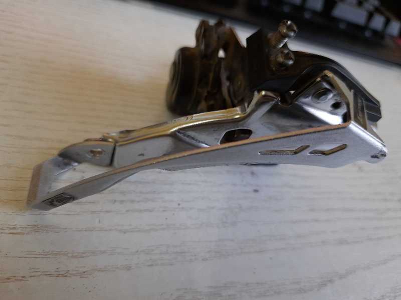 Переключатель передний Shimano Tourney FD-TY700