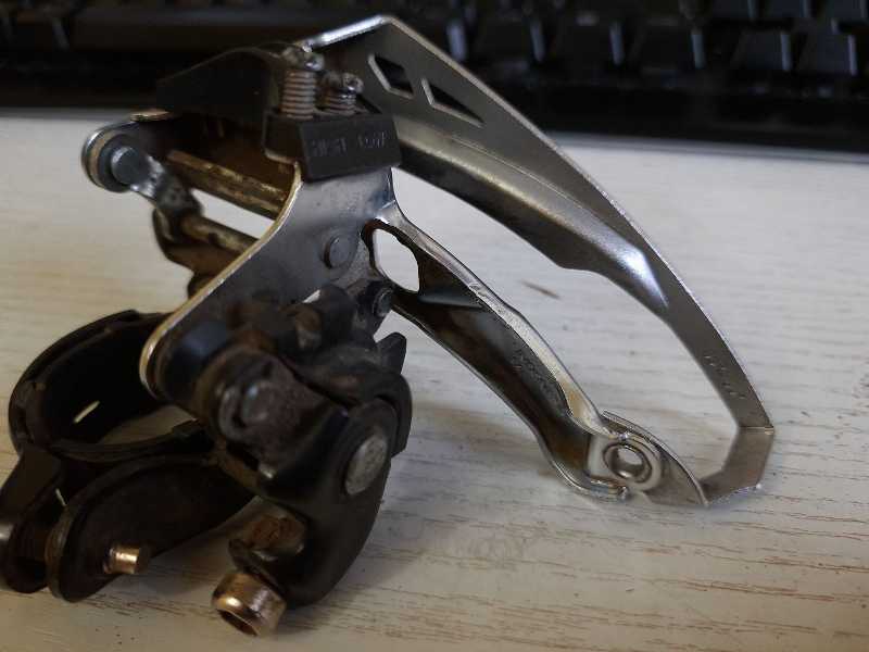 Переключатель передний Shimano Tourney FD-TY700