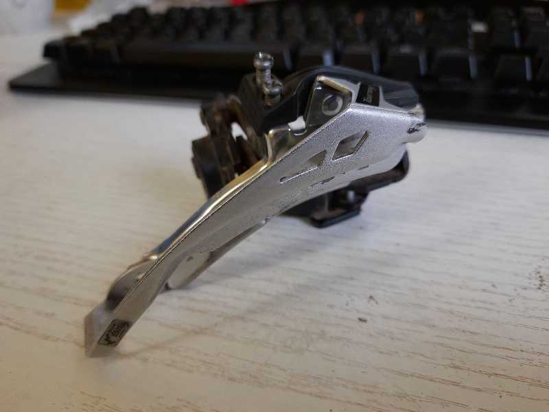 Переключатель передний Shimano Tourney FD-TY700