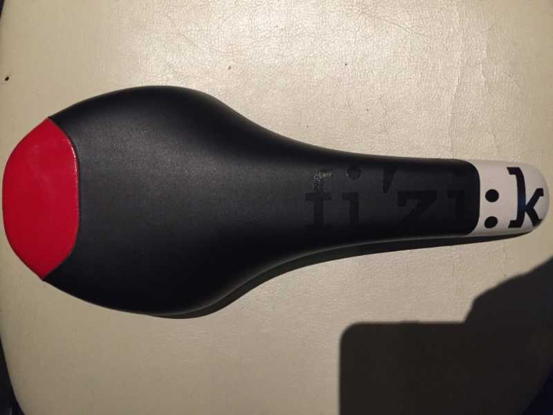 Седло Fizik TUNDRA 2 черное, белый нос (Италия)Карборейлы б.у.