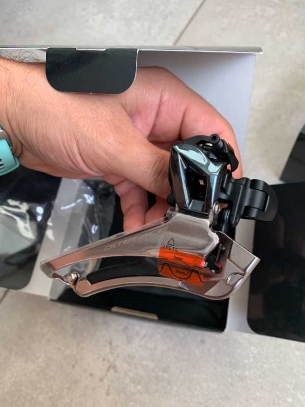 Передний переключатель Dura-ace FD-R9100-B (L)