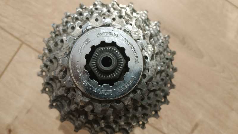 Новые переклюки Ultegra, Б/у переклюк tiagra, шатуны, педали, цепь