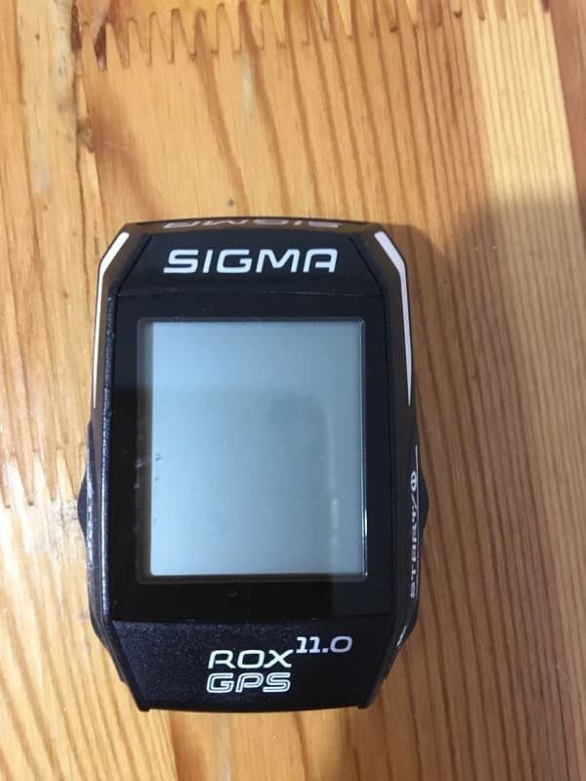 Sigma GPS Rox 11