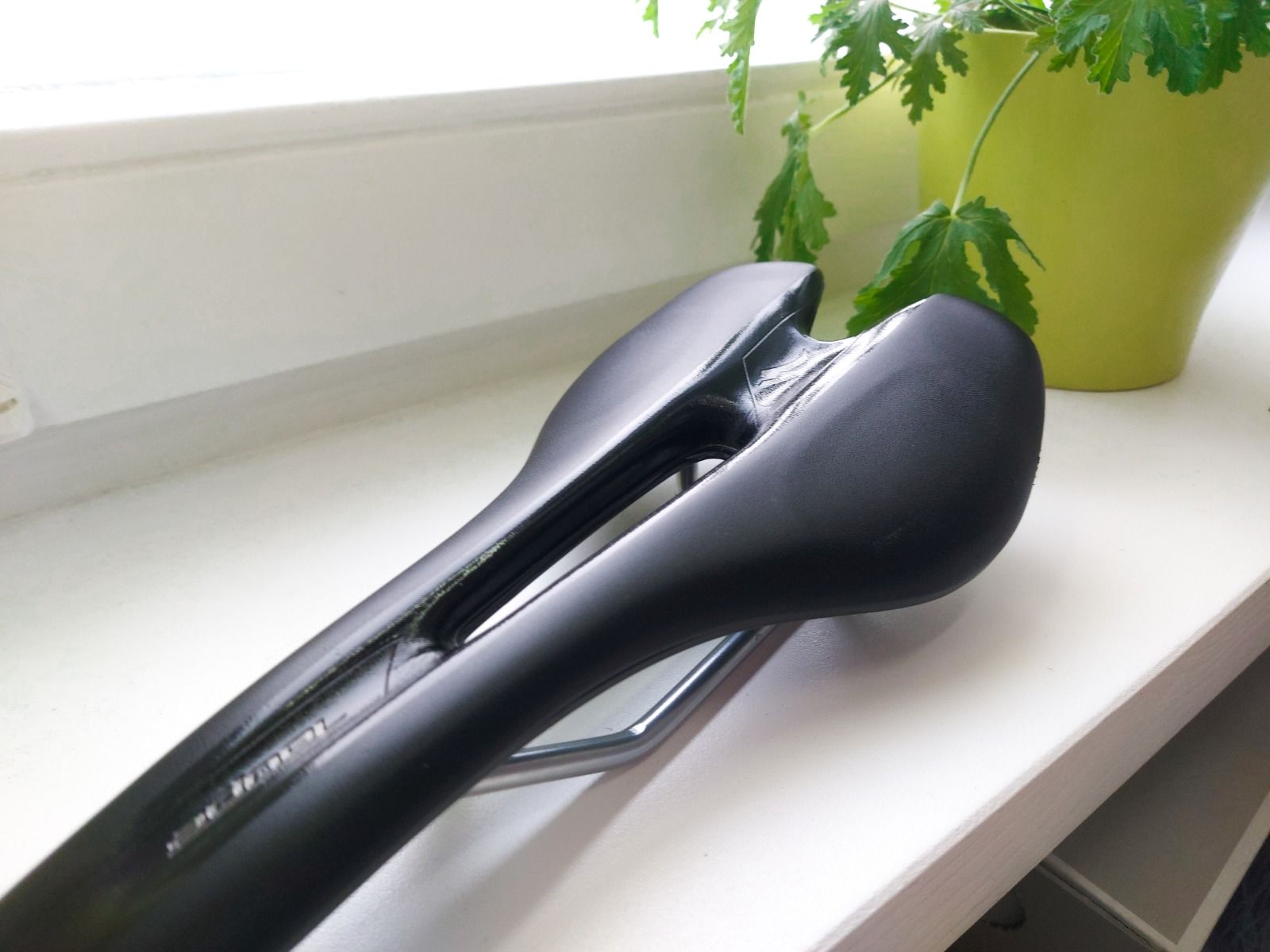 Седло Specialized Toupe Expert Gel 135mm