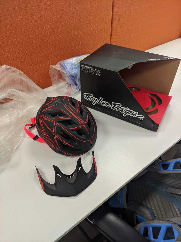 Новый шлем Troy Lee