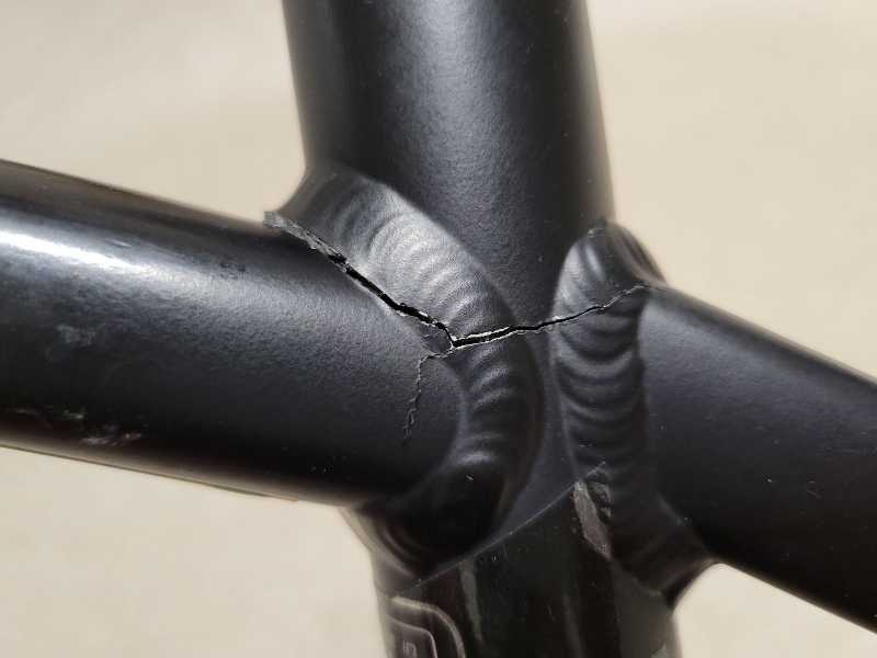 Рама Specialized Rockhopper Sport 29 (Треснула)