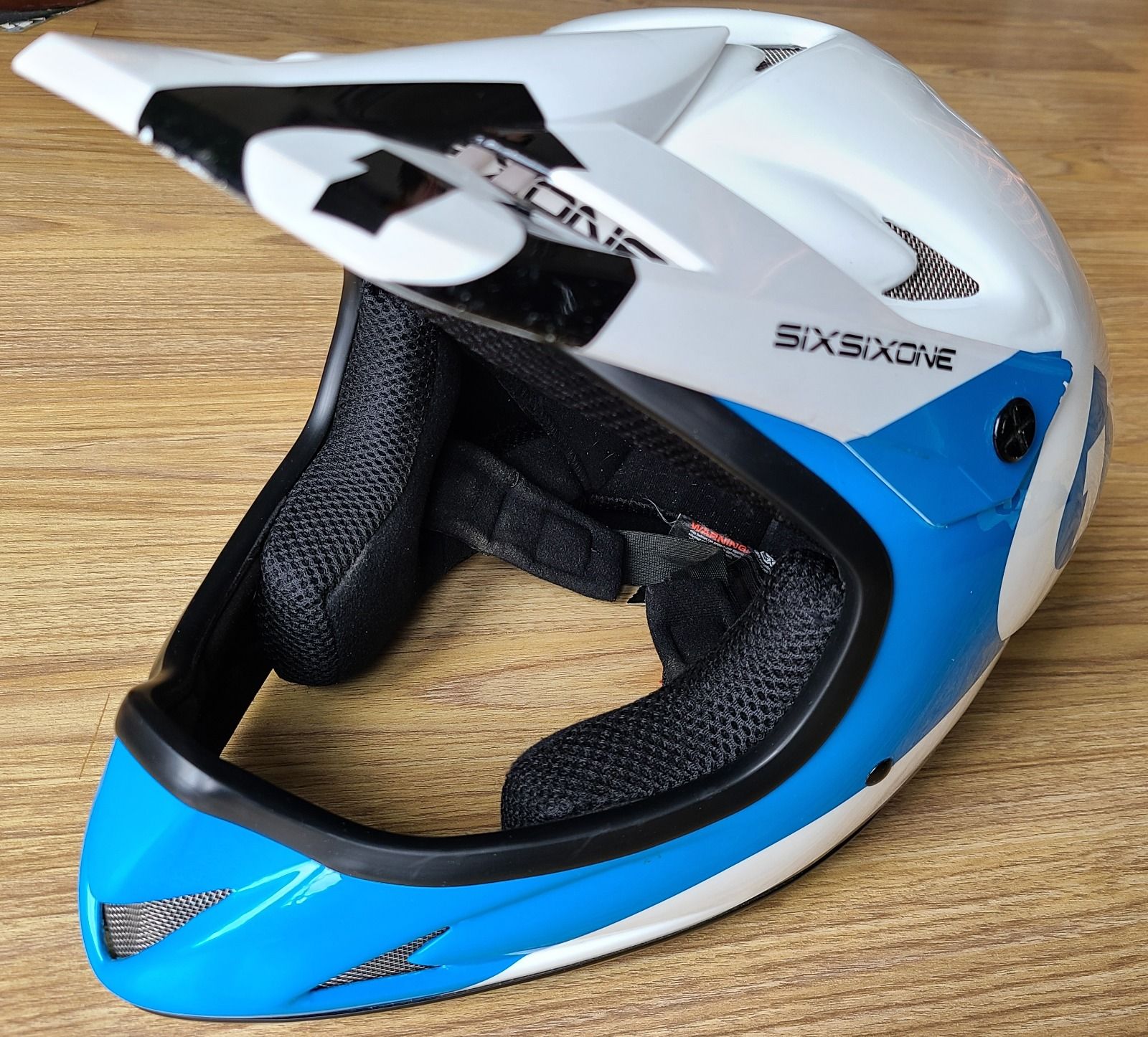 Шлем Фуллфейс SixSixOne Rage (S-ка 55-56см)