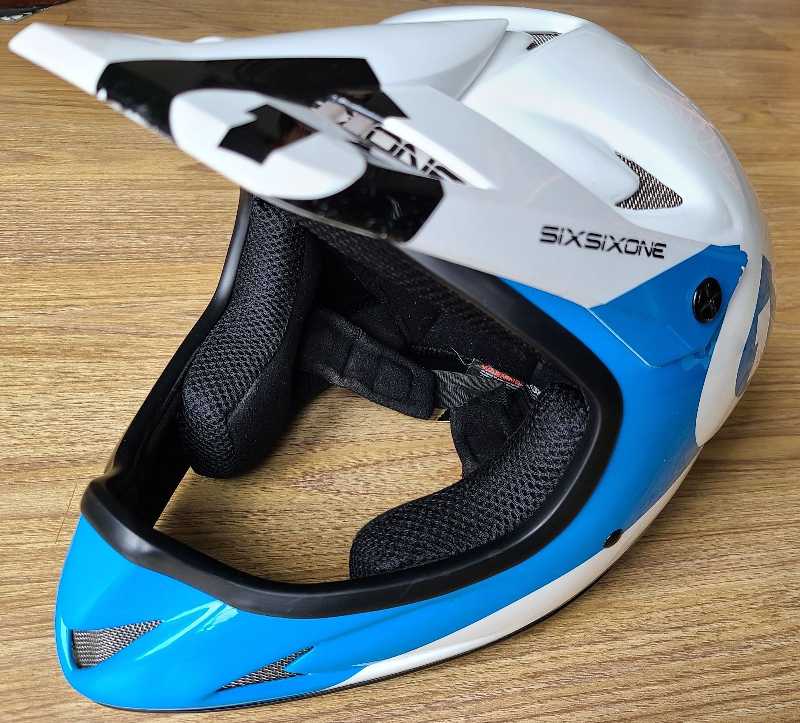 Шлем Фуллфейс SixSixOne Rage (S-ка 55-56см)