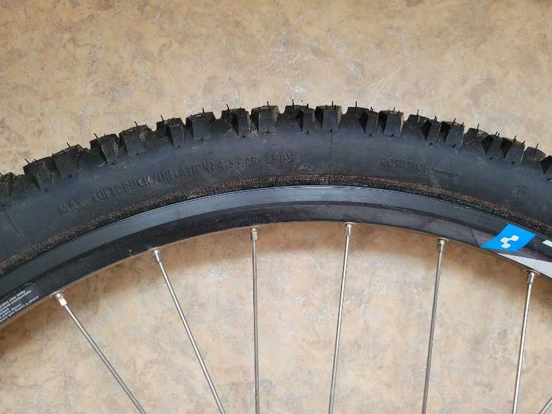 Покрышка зимняя Continental Spike Claw 240 26x2.1