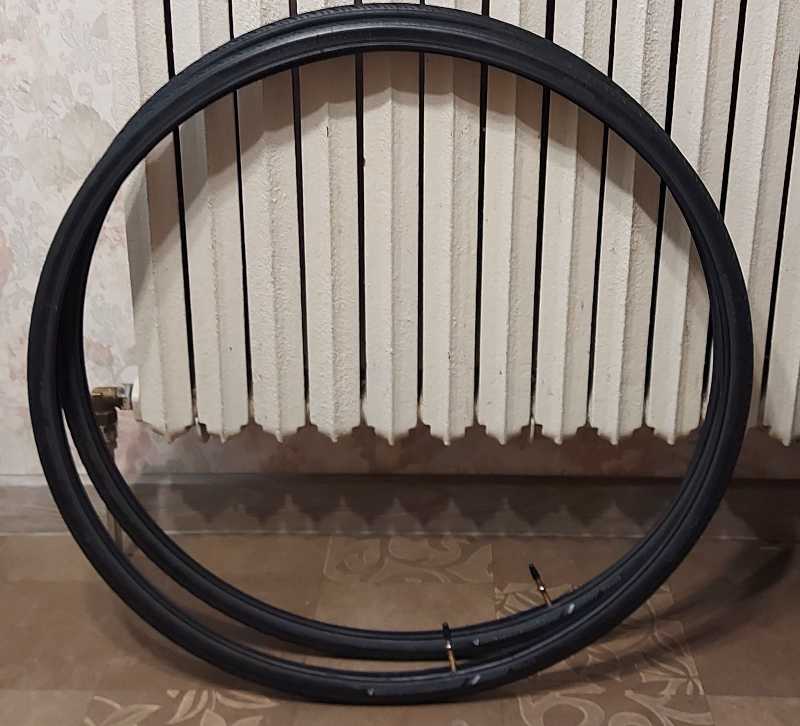 Велопокрышка BONTRAGER T1 700×23С с кам. CST 2 шт.