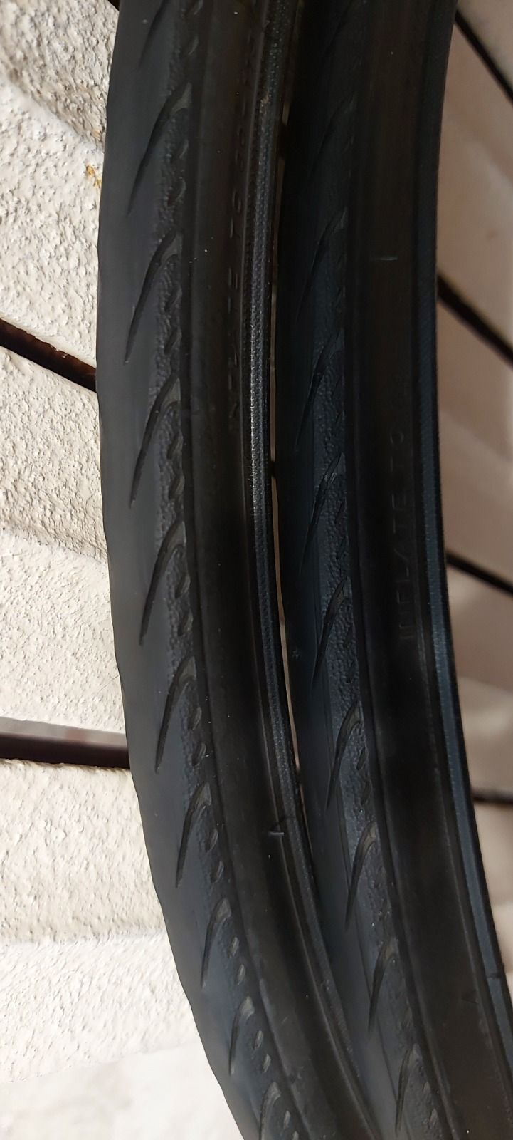 Велопокрышка BONTRAGER T1 700×23С с кам. CST 2 шт.