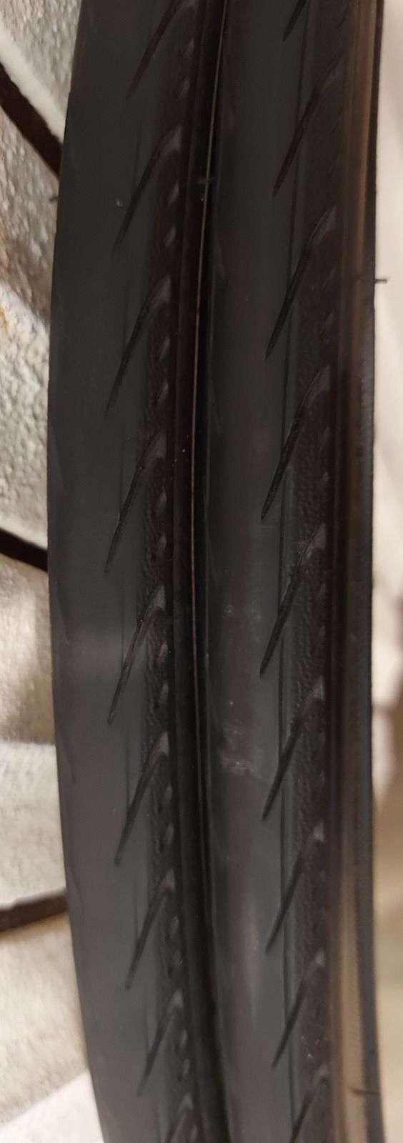 Велопокрышка BONTRAGER T1 700×23С с кам. CST 2 шт.
