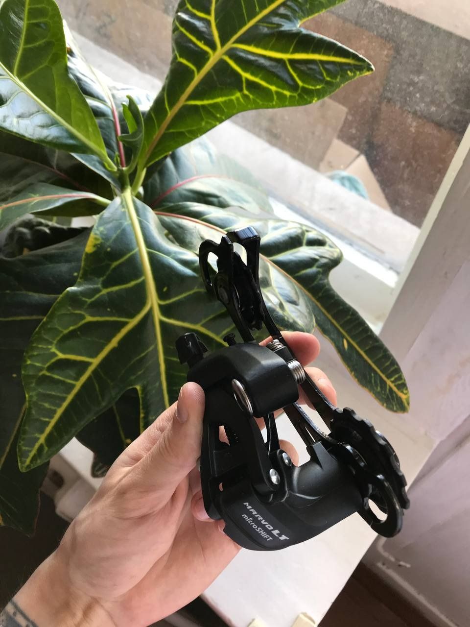 Переключатель задний Microshift RD-M46L 9 ск