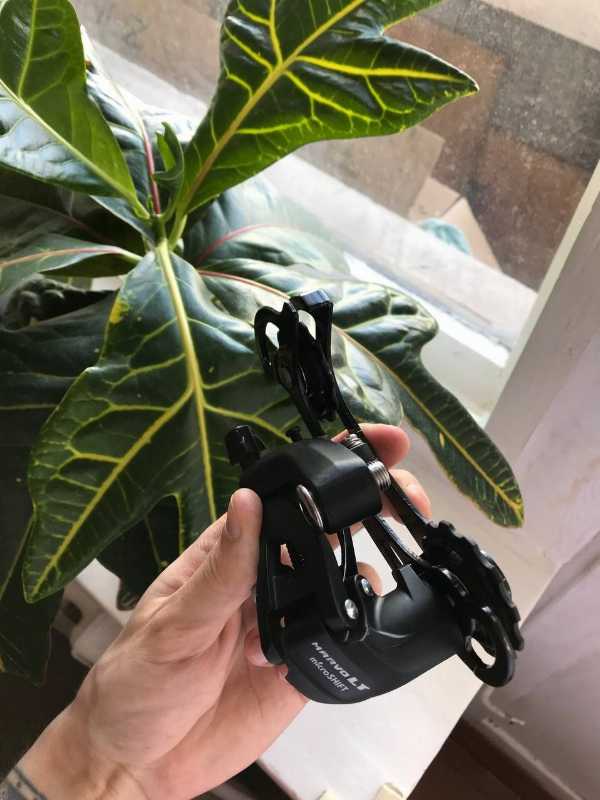 Переключатель задний Microshift RD-M46L 9 ск