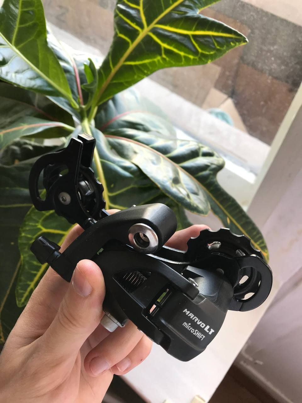 Переключатель задний Microshift RD-M46L 9 ск