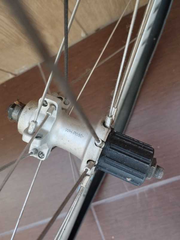 Колесо заднее шоссе Shimano WH-R550