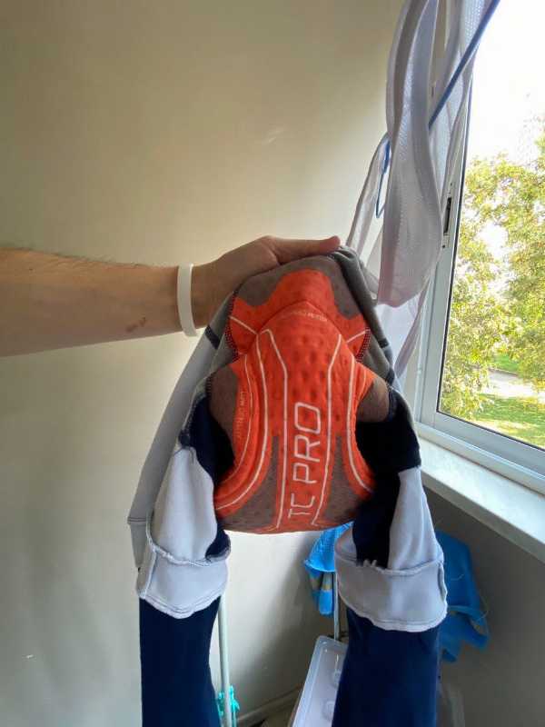 Bahrain Sportful Alpha Bib зимние велошорты