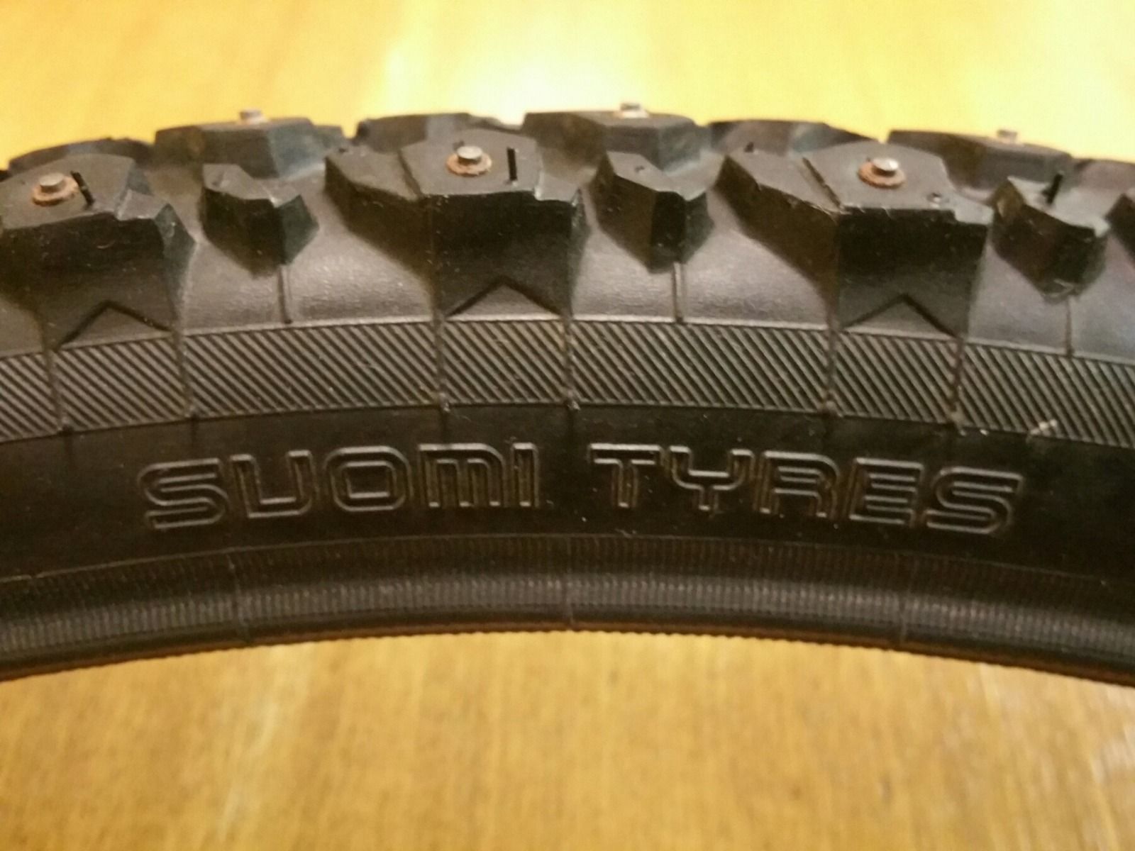 Шипованная Suomi Tyres Winter W240 26