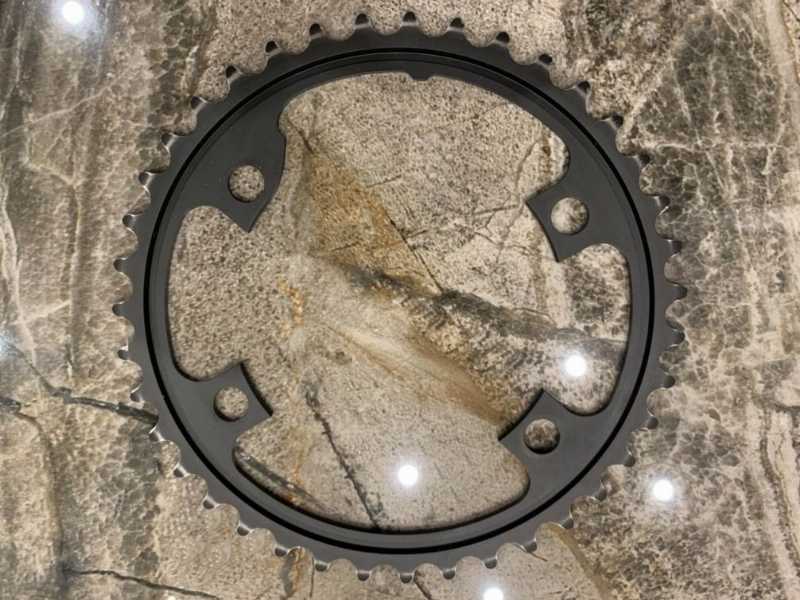 Передняя звезда Shimano Ultegra 8000, 39t, 4x110