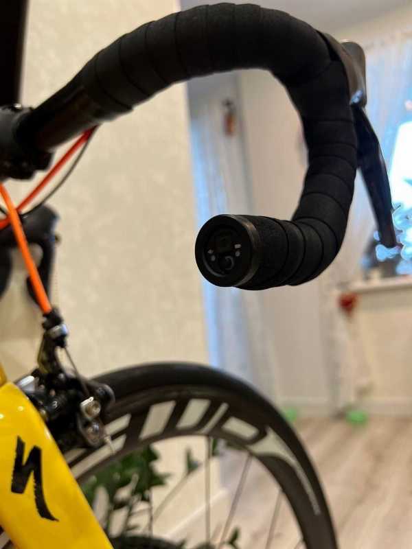 Шоссейный велосипед specialized
