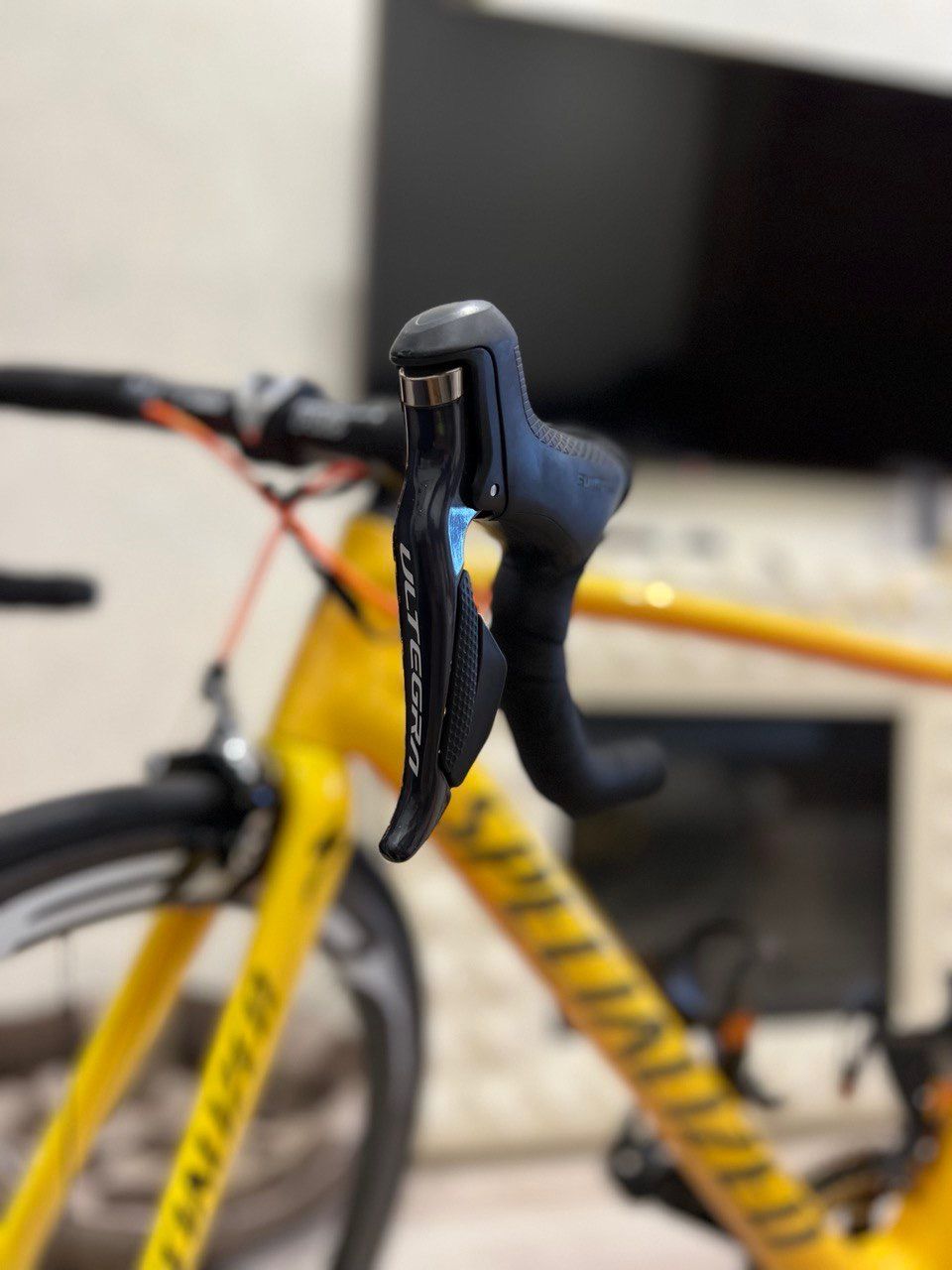 Шоссейный велосипед specialized