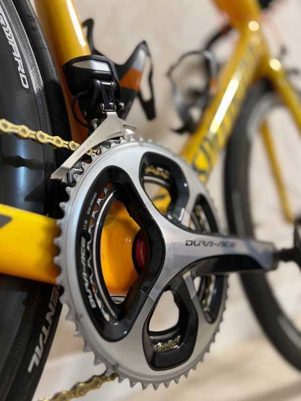 Шоссейный велосипед specialized