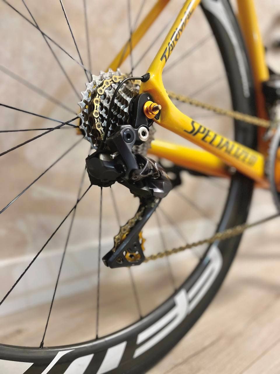 Шоссейный велосипед specialized