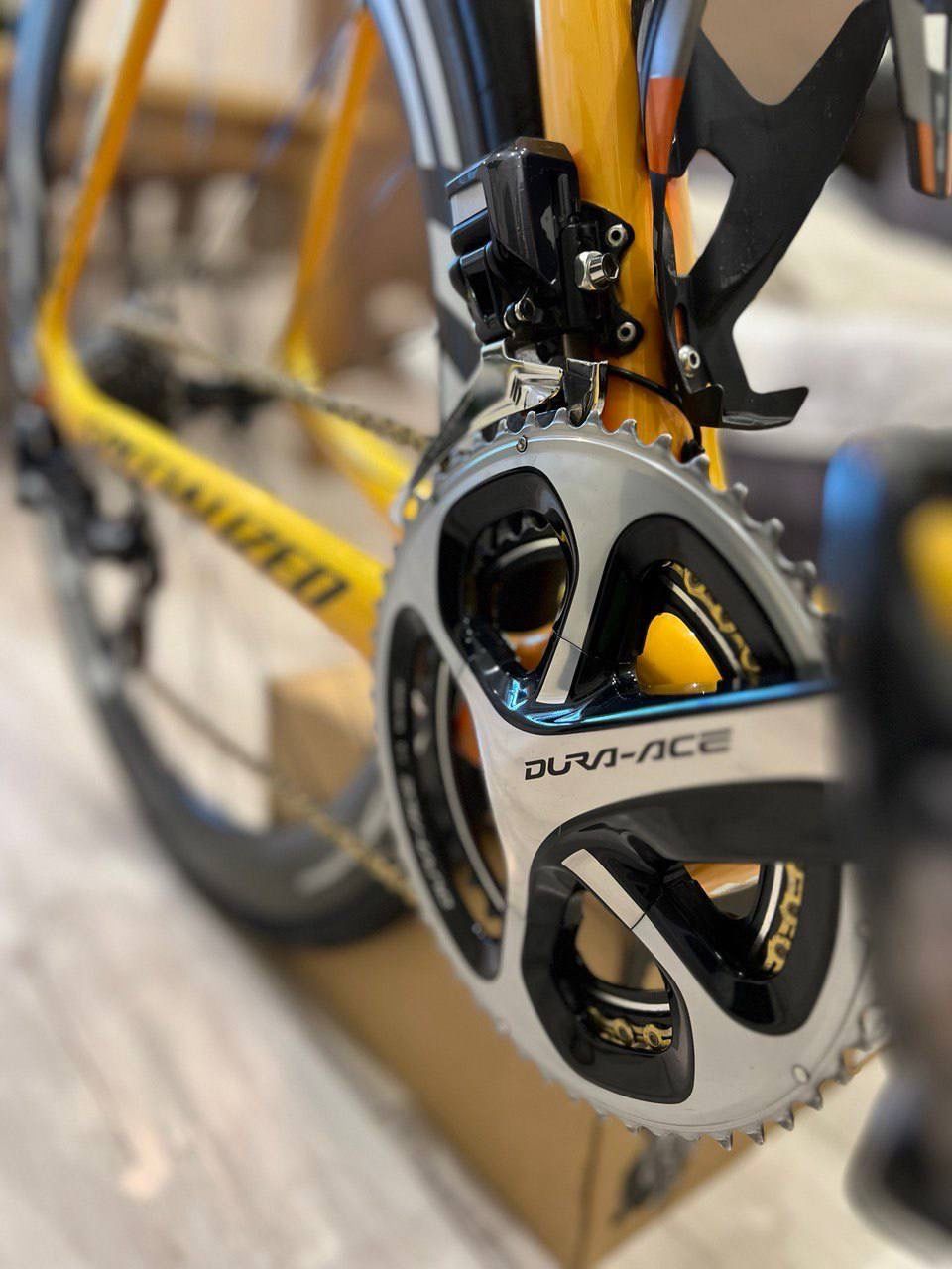 Шоссейный велосипед specialized