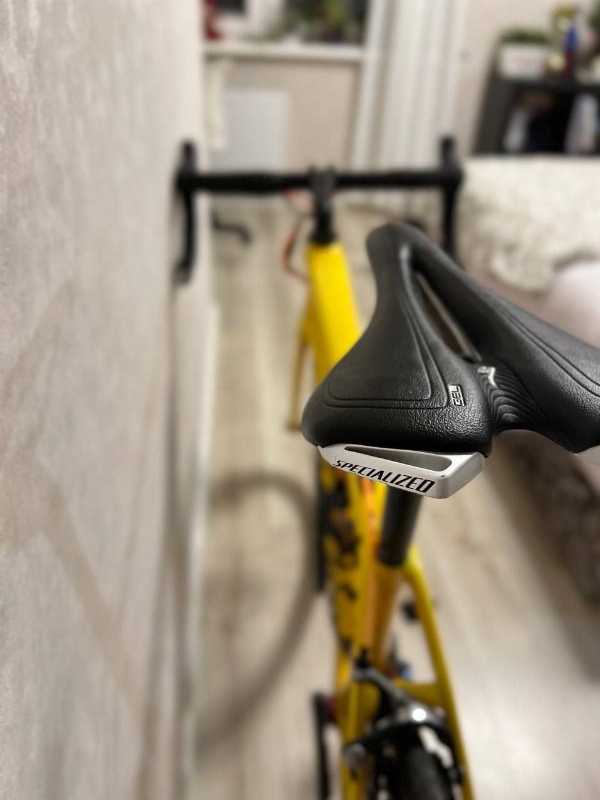 Шоссейный велосипед specialized