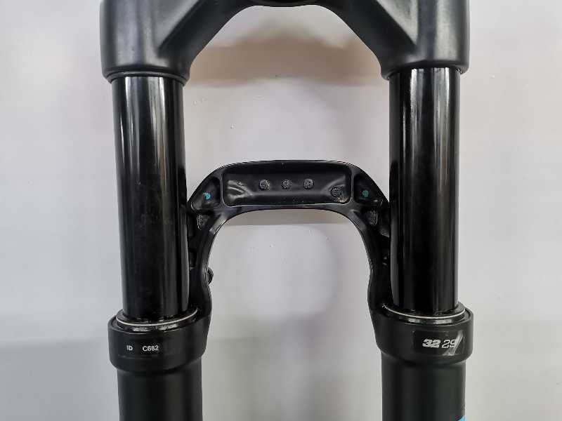 Вилка FOX 32 Performance Fit Grip 29