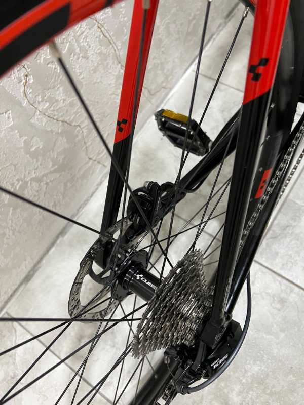 Cube Cross Race