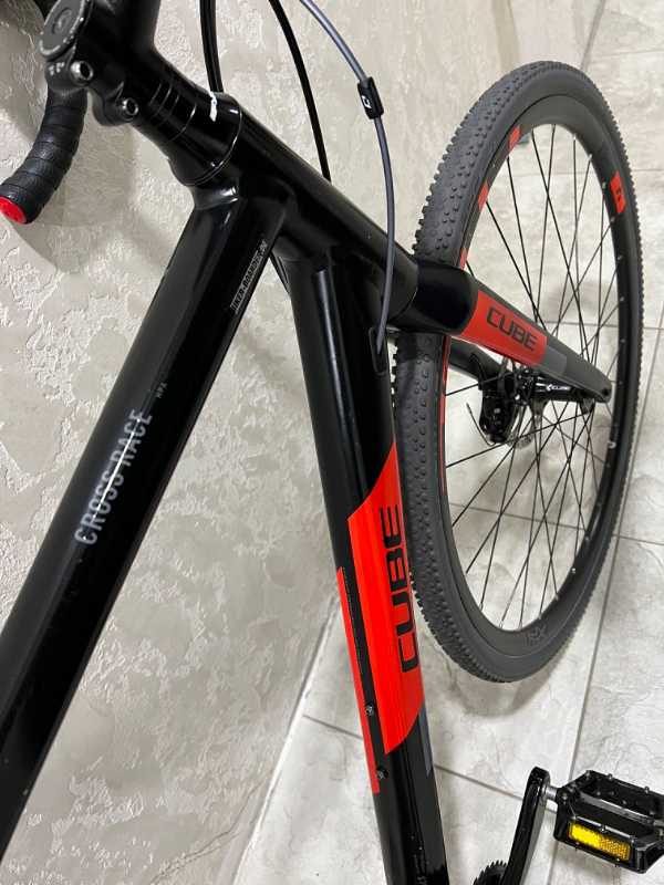 Cube Cross Race
