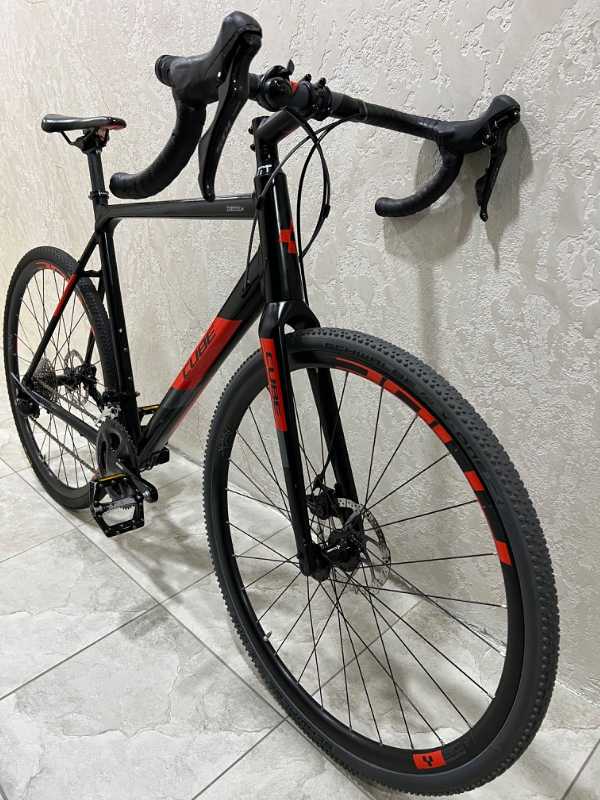 Cube Cross Race