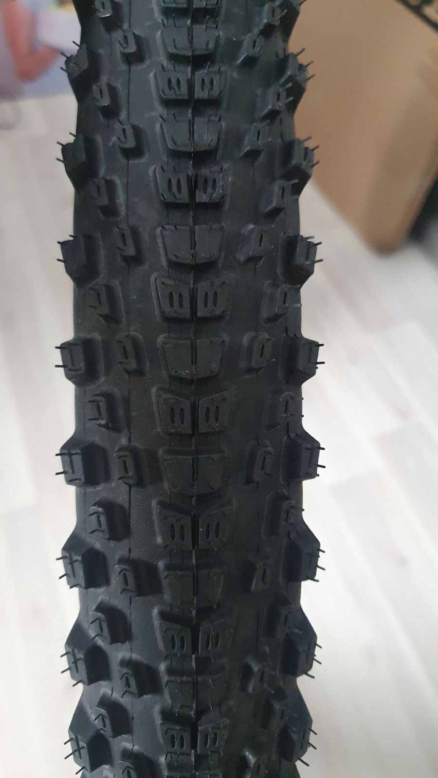 Покрышка Continental Ruban 29x2,60 жесткий корд 180tpi