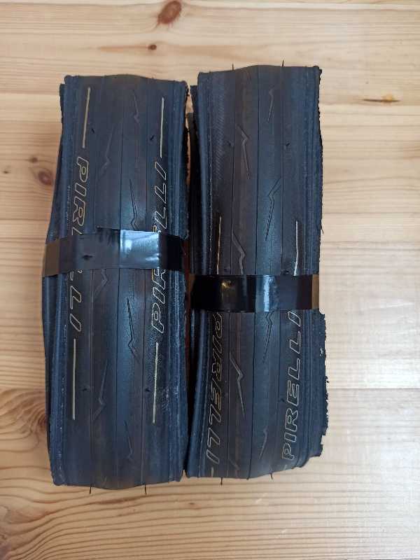 Покрышки Pirelli P Zero Velo clincher 700x25