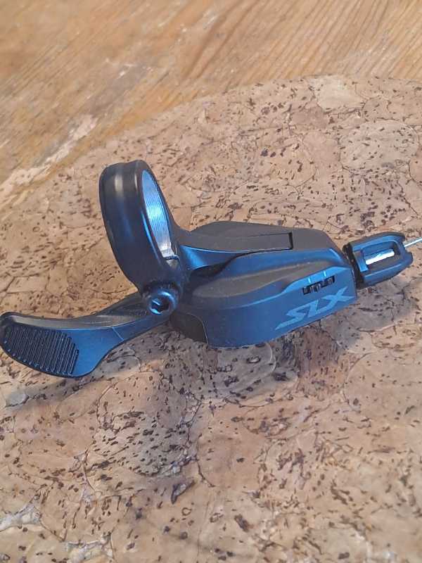 Манетка Shimano SL-M7100-L