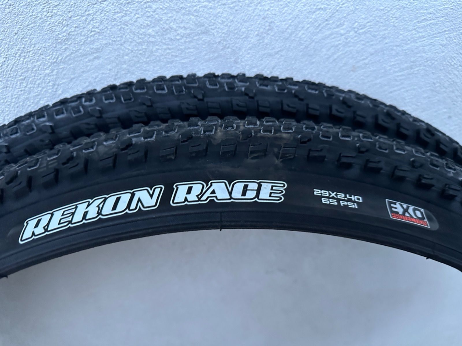 Покрышки Maxxis Rekon Race 29х2.4 пара новая