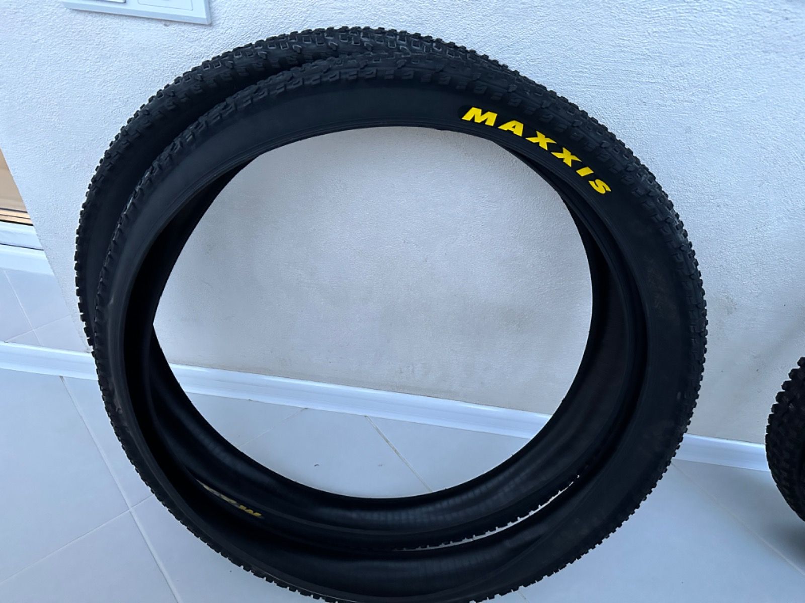 Покрышки Maxxis Rekon Race 29х2.4 пара новая