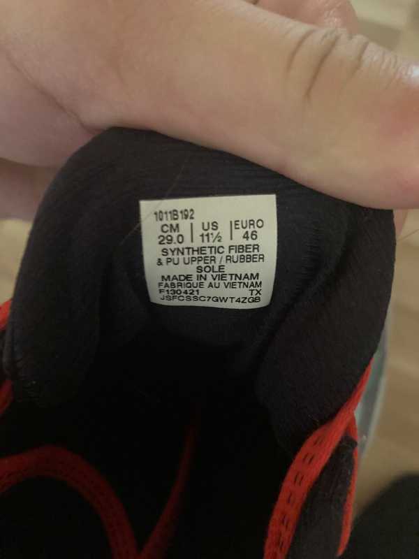 ASICS novablast 2
