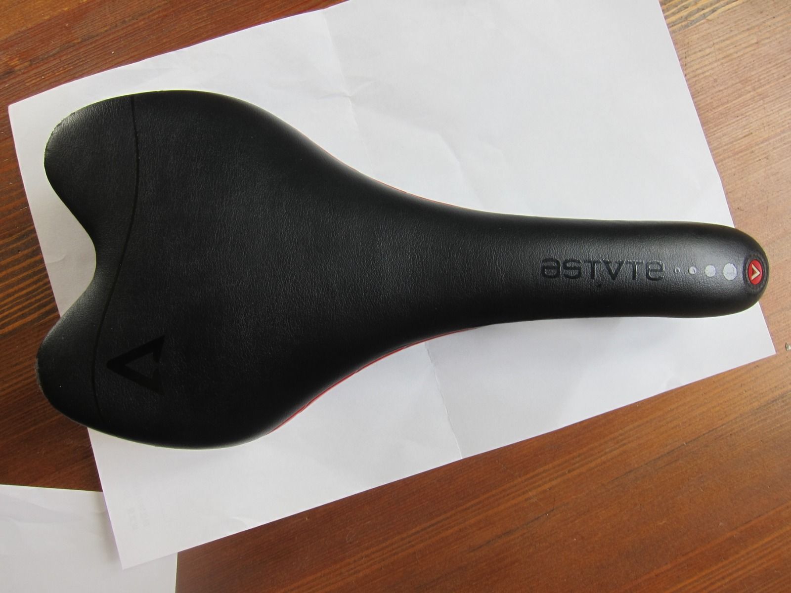 Седло Astute (ASTVTE) Skylite SR Carbon rail б/у