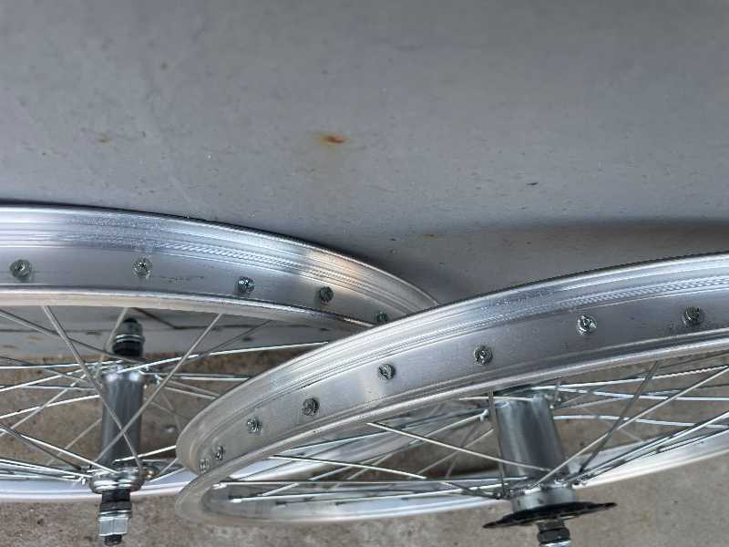 Колесо 20 дюймов, v-brake