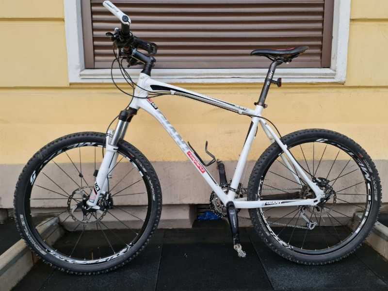 Giant Talon Zero