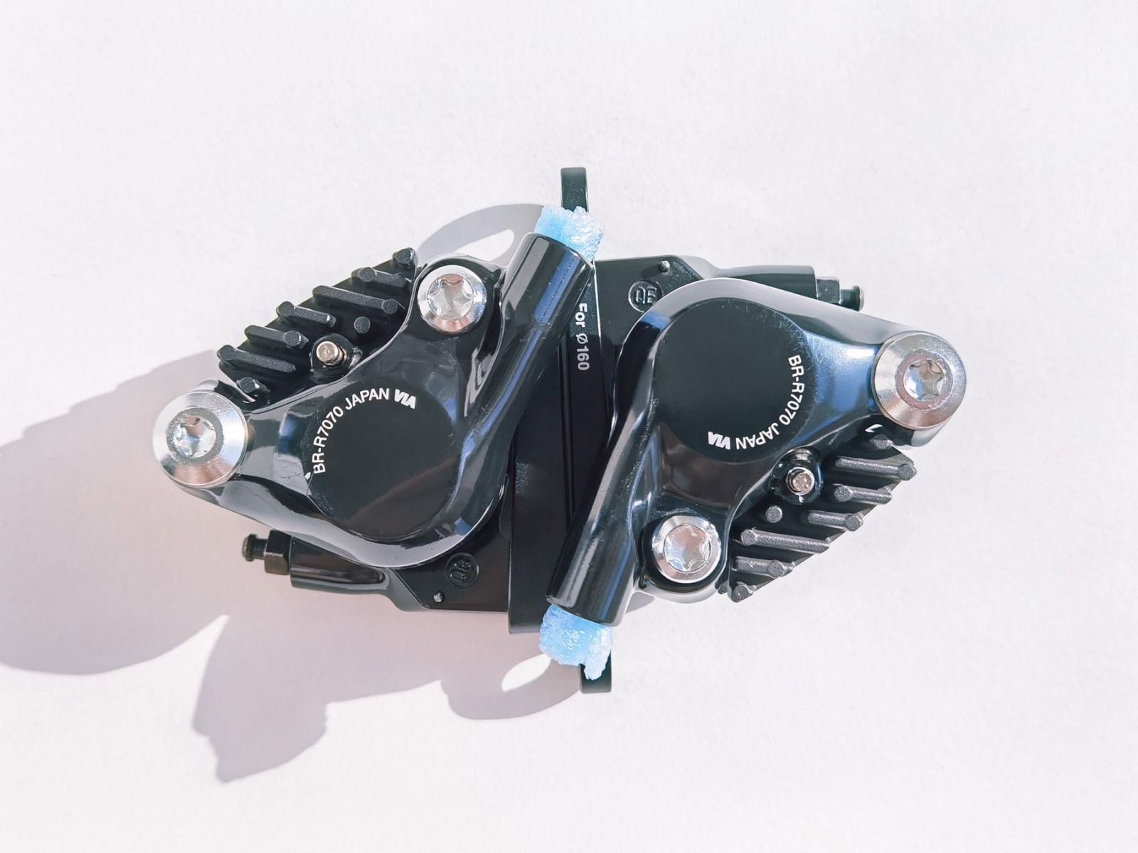 тормозные калиперы shimano 105 - BR-R7070
