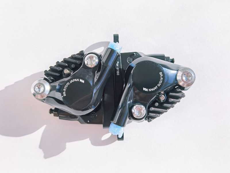 тормозные калиперы shimano 105 - BR-R7070