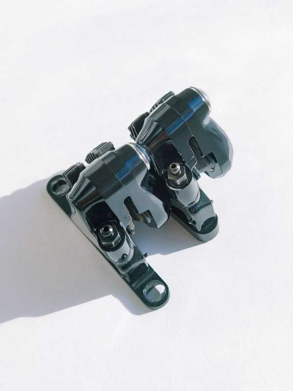 тормозные калиперы shimano 105 - BR-R7070
